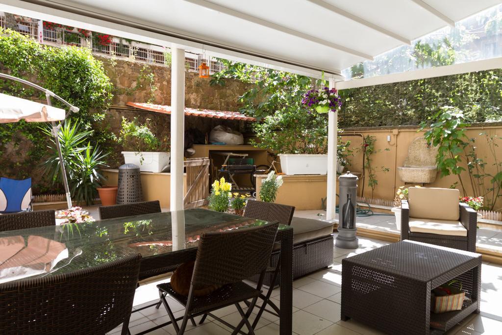 Vacanze Romane Con Giardino חדר תמונה